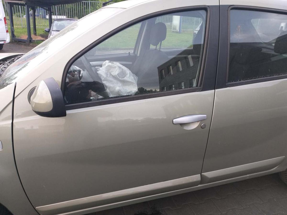 Dacia Sandero original Tür vorn links Beige TEHNL Bj.2008